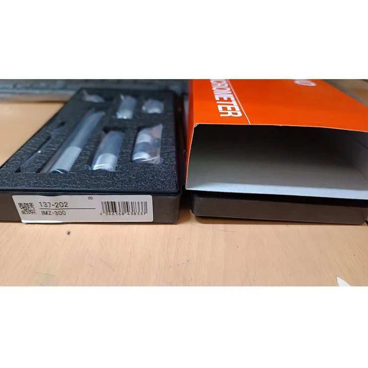 Bộ Panme Đo Lỗ Mitutoyo 137-202 7 4 Panme Mitutoyo 137 202