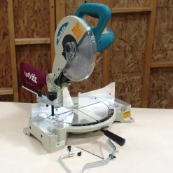 3 Makita LS1040