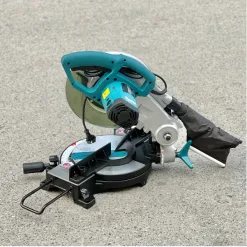 4 Makita M2300B