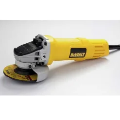 4 DeWalt DWE8100S B1