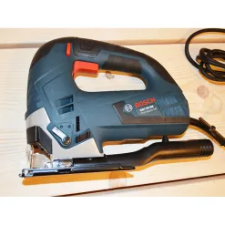 4 may mai goc bosch GWS 060 670W